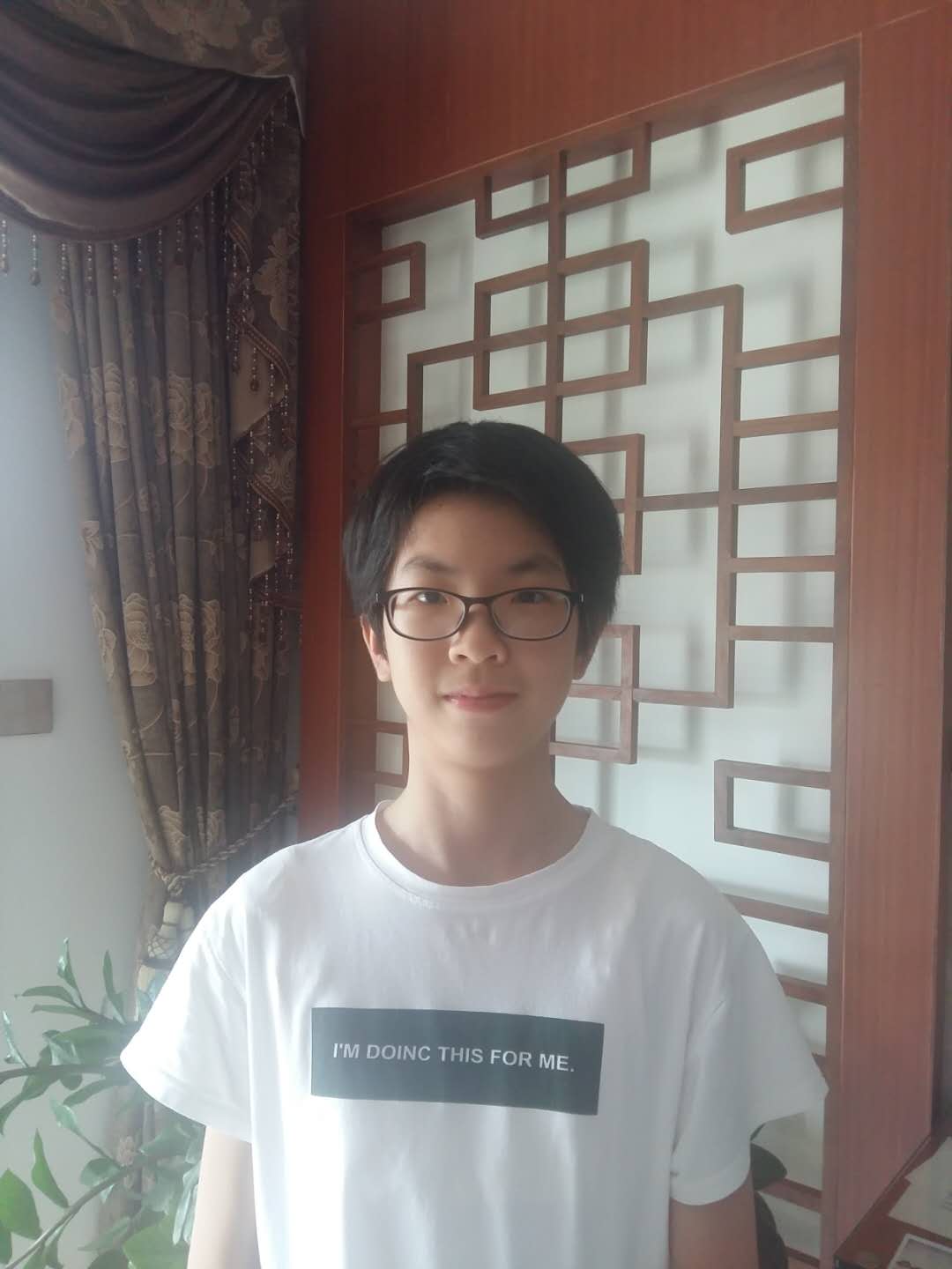 黄同学.jpg